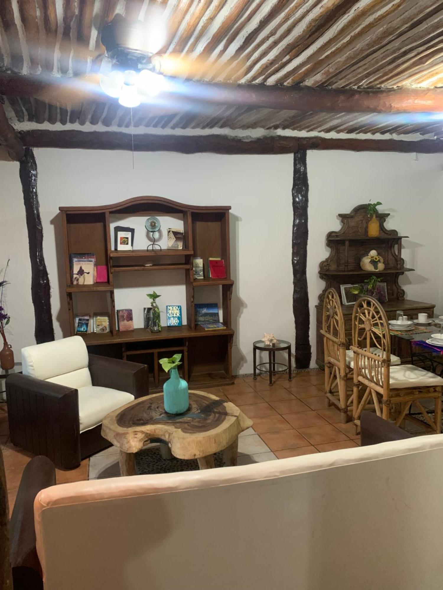 Casa Caribe Cancun Ngoại thất bức ảnh Interior of a typical house in San Cristóbal de Las Casas